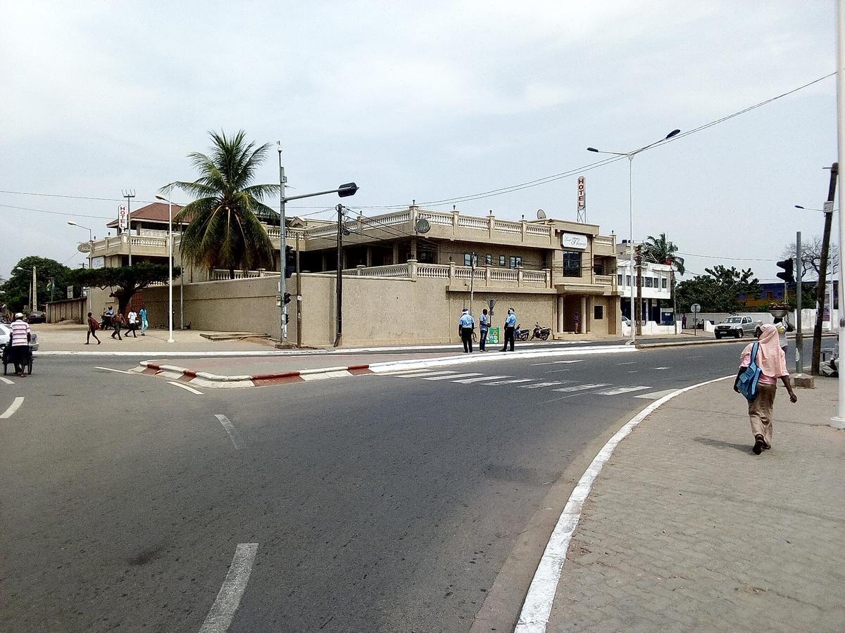 Hotel Saint Thomas Lomé Exterior foto