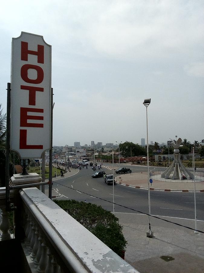 Hotel Saint Thomas Lomé Exterior foto