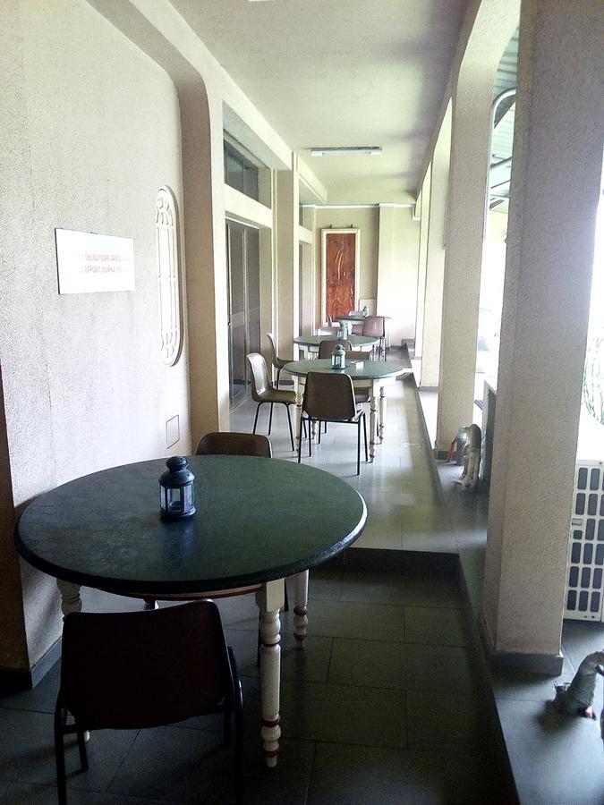 Hotel Saint Thomas Lomé Exterior foto